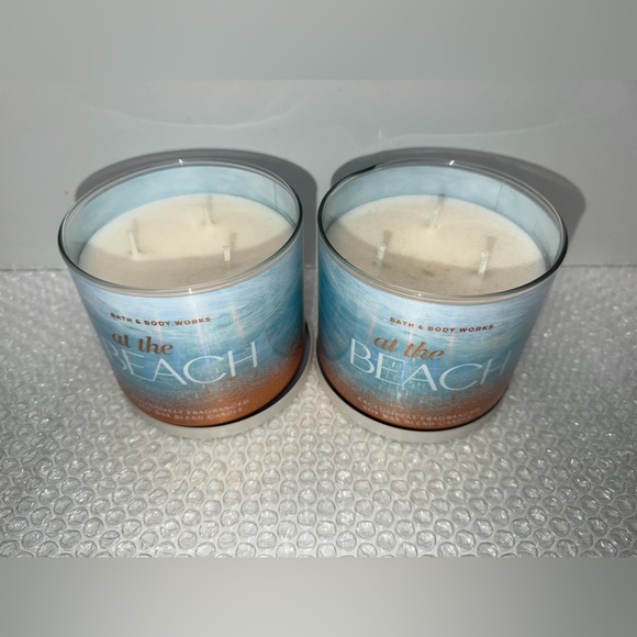 Bath & Body Works Candles Large At The Beach X2 - Picture 10 of 10